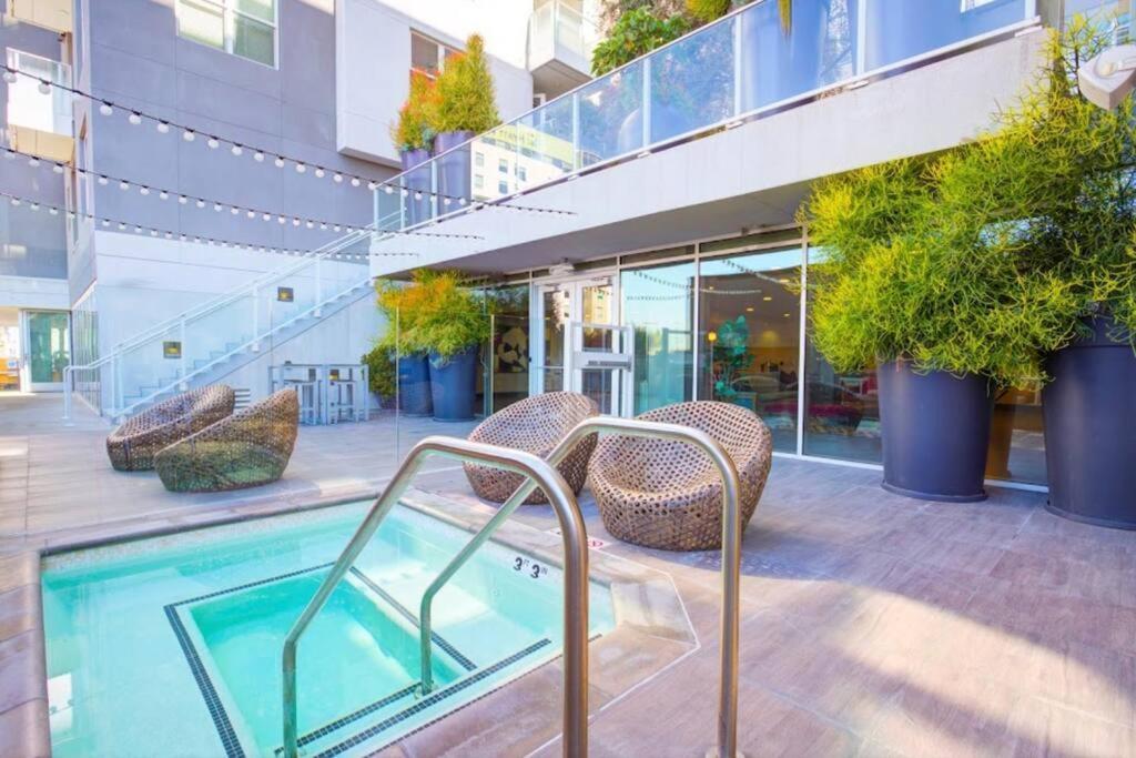 Centrally Located Apartments With Free Parking Glendale Exteriör bild